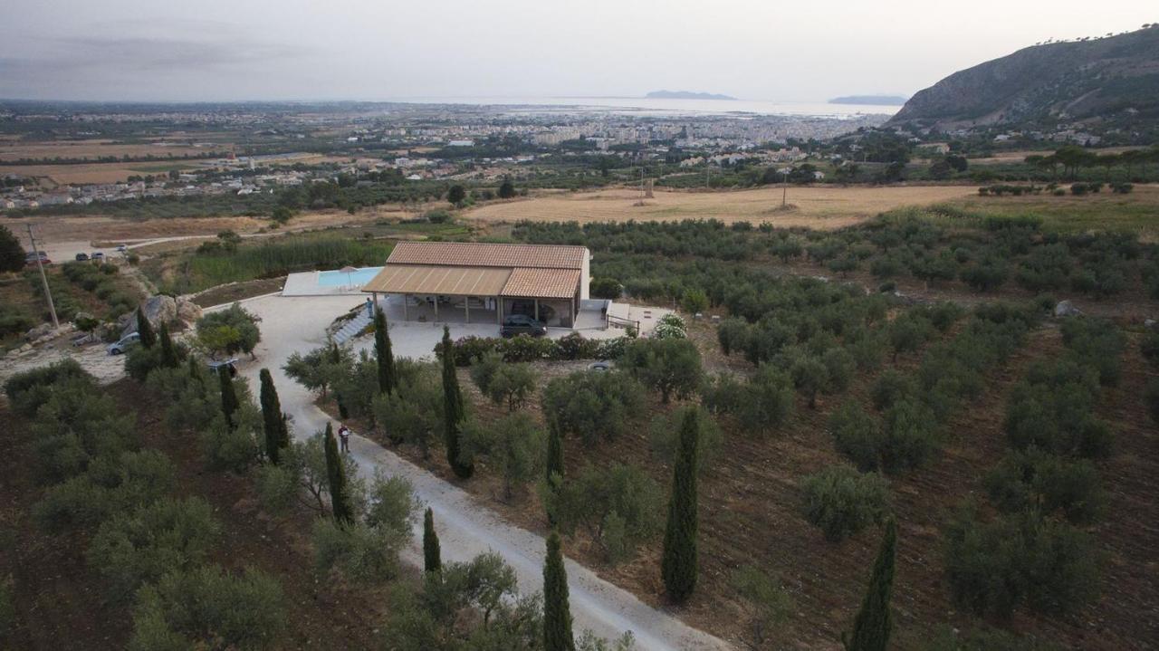 Tenuta Torrebianca Villa Con Piscina Panoramica Ериче Екстер'єр фото
